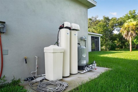 House in North Port, Florida 3 bedrooms, 161.28 sq.m. № 2225639 - photo 25