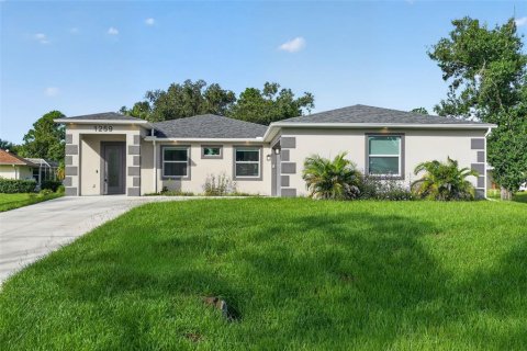 House in North Port, Florida 3 bedrooms, 161.28 sq.m. № 2225639 - photo 6