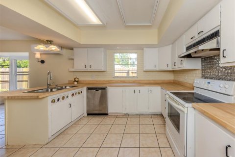 House in Nokomis, Florida 3 bedrooms, 277.22 sq.m. № 1614138 - photo 19