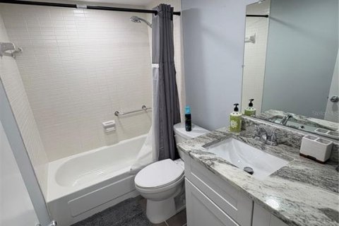 Condo in Saint Pete Beach, Florida, 1 bedroom  № 1788219 - photo 20
