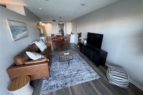 Condo in Saint Pete Beach, Florida, 1 bedroom  № 1788219 - photo 3