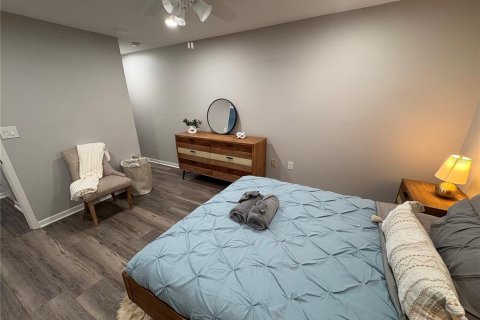 Condo in Saint Pete Beach, Florida, 1 bedroom  № 1788219 - photo 13