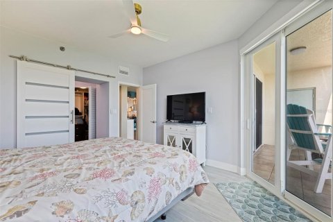 Condo in South Pasadena, Florida, 2 bedrooms  № 1834847 - photo 19