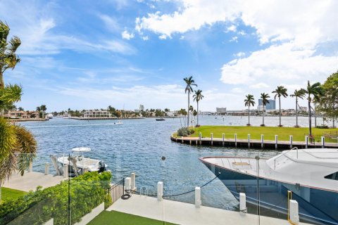 Villa ou maison à vendre à Fort Lauderdale, Floride: 7 chambres, 798.96 m2 № 2190088 - photo 15