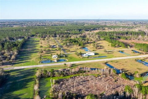 Propiedad comercial en venta en Lake Butler, Florida № 2413916 - foto 9