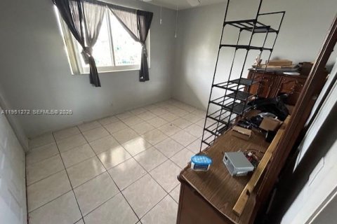 Copropriété à vendre à Sunrise, Floride: 2 chambres, 101.26 m2 № 2007273 - photo 8