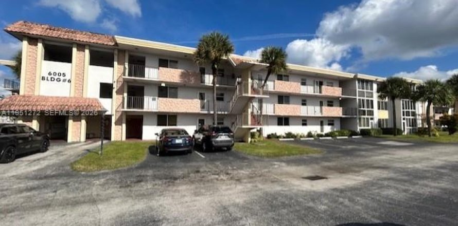 Кондоминиум с 2 спальнями в Санрайз, Флорида № 2007273