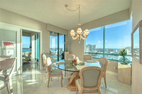 Condo in Clearwater, Florida, 3 bedrooms  № 1879947 - photo 19