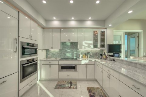 Condo in Clearwater, Florida, 3 bedrooms  № 1879947 - photo 12
