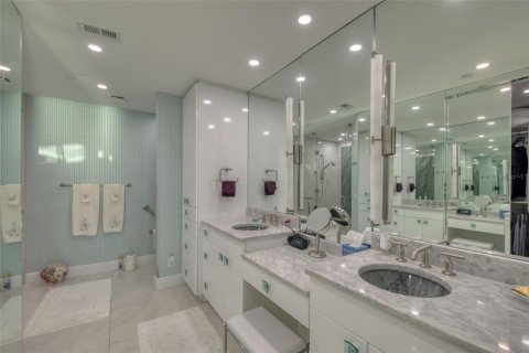 Condo in Clearwater, Florida, 3 bedrooms  № 1879947 - photo 27