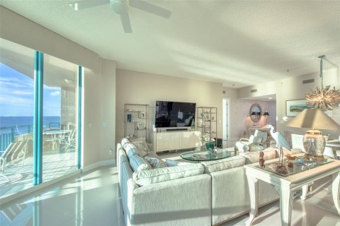 Condo in Clearwater, Florida, 3 bedrooms  № 1879947 - photo 6