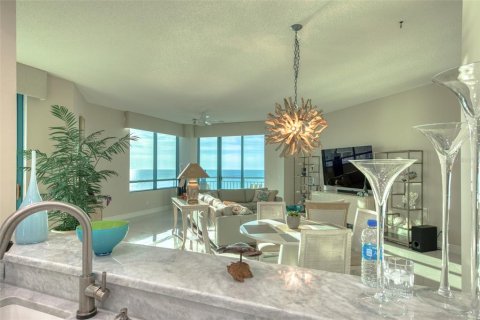 Condo in Clearwater, Florida, 3 bedrooms  № 1879947 - photo 9