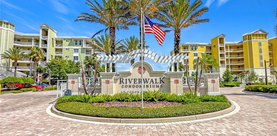 Condo in New Smyrna Beach, Florida, 3 bedrooms  № 2231975