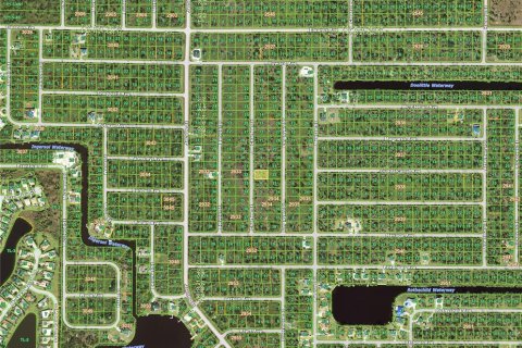 Land in Port Charlotte, Florida № 2159227 - photo 4