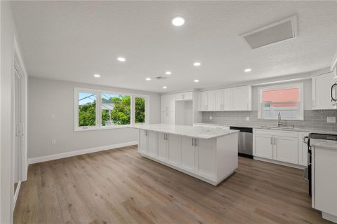 Casa en venta en Hudson, Florida, 2 dormitorios, 107.86 m2 № 1898396 - foto 9