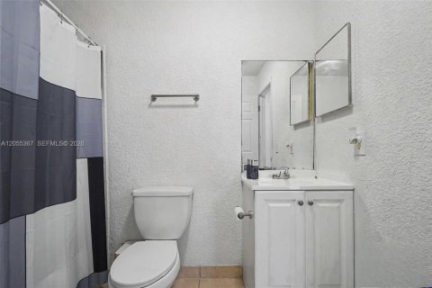Villa ou maison à vendre à Homestead, Floride: 3 chambres, 108.42 m2 № 2269926 - photo 17