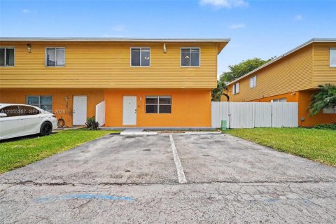 Villa ou maison à vendre à Homestead, Floride: 3 chambres, 108.42 m2 № 2269926 - photo 5