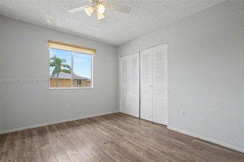 Villa ou maison à vendre à Homestead, Floride: 3 chambres, 108.42 m2 № 2269926 - photo 22
