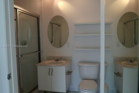 Condominio en alquiler en Miami, Florida, 99.03 m2 № 1992023 - foto 21