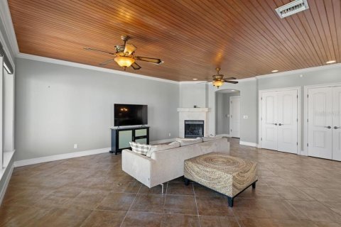 Casa en venta en Ponce Inlet, Florida, 4 dormitorios, 423.73 m2 № 2111553 - foto 19