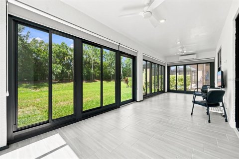 House in Bradenton, Florida 2 bedrooms, 157.47 sq.m. № 2227126 - photo 28