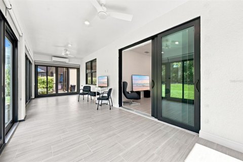 House in Bradenton, Florida 2 bedrooms, 157.47 sq.m. № 2227126 - photo 29