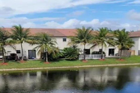 Купить кондоминиум в Дорал, Флорида 3 спальни, 126.72м2, № 1984991 - фото 6