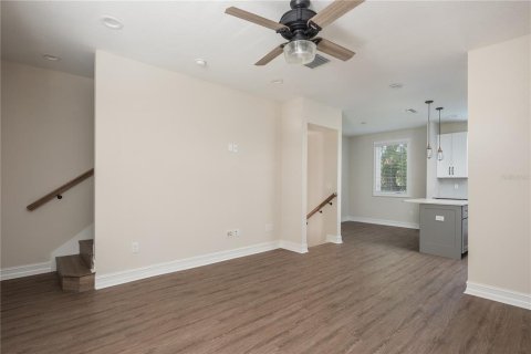 Touwnhouse à vendre à Tampa, Floride: 3 chambres, 135.54 m2 № 1919085 - photo 13