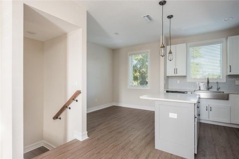Touwnhouse à vendre à Tampa, Floride: 3 chambres, 135.54 m2 № 1919085 - photo 9