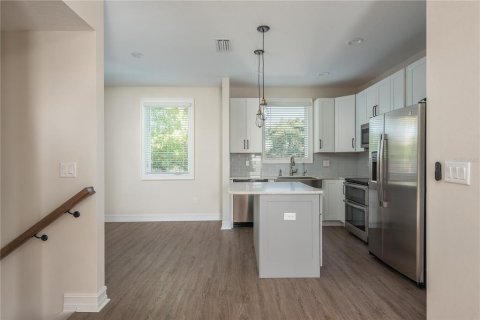 Touwnhouse à vendre à Tampa, Floride: 3 chambres, 135.54 m2 № 1919085 - photo 10