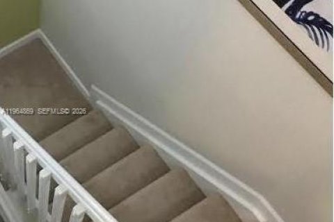 Townhouse in Doral, Florida 3 bedrooms, 116.69 sq.m. № 2026103 - photo 9