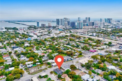 Propiedad comercial en venta en Miami, Florida № 1959252 - foto 4