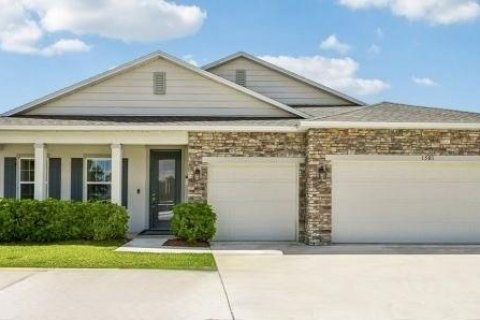 House in Spring Hill, Florida 3 bedrooms, 189.89 sq.m. № 2405204