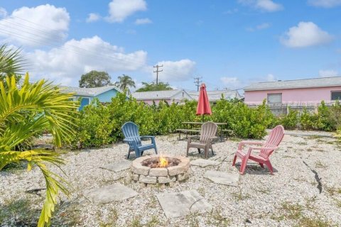 Casa en alquiler en Lake Worth, Florida, 2 dormitorios, 62.8 m2 № 1128957 - foto 1