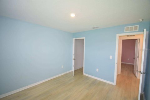 Villa ou maison à louer à Plant City, Floride: 5 chambres, 224.36 m2 № 2381029 - photo 16