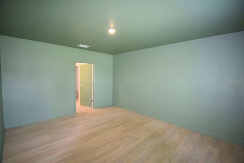 Villa ou maison à louer à Plant City, Floride: 5 chambres, 224.36 m2 № 2381029 - photo 5