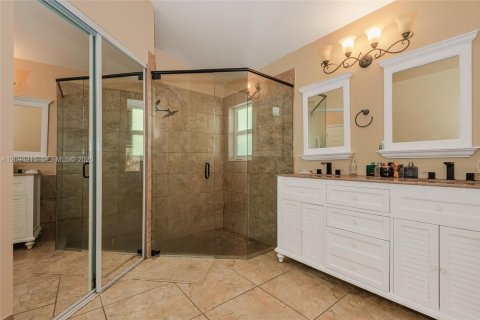 Casa en venta en Sunrise, Florida, 4 dormitorios, 160.44 m2 № 2381979 - foto 8