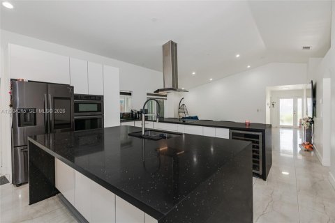 Casa en venta en Sunrise, Florida, 4 dormitorios, 160.44 m2 № 2381979 - foto 21