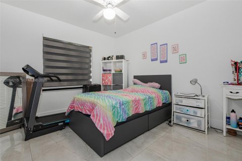 Casa en venta en Sunrise, Florida, 4 dormitorios, 160.44 m2 № 2381979 - foto 19