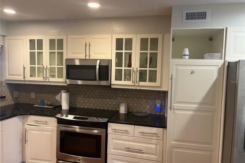 Condo in Lakeland, Florida, 2 bedrooms  № 1762120 - photo 11