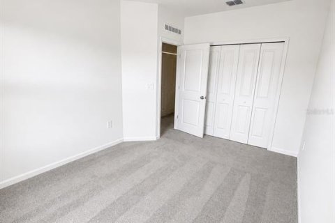 Touwnhouse à vendre à Kissimmee, Floride: 3 chambres, 170.38 m2 № 2419882 - photo 17