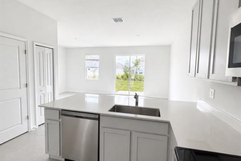 Touwnhouse à vendre à Kissimmee, Floride: 3 chambres, 170.38 m2 № 2419882 - photo 8