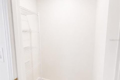 Touwnhouse à vendre à Kissimmee, Floride: 3 chambres, 170.38 m2 № 2419882 - photo 10