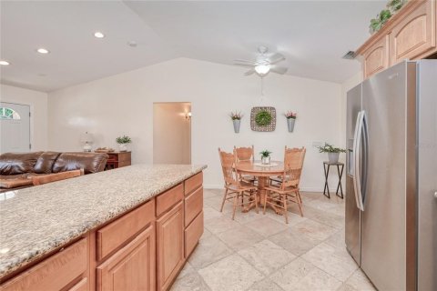 House in Punta Gorda, Florida 4 bedrooms, 167.78 sq.m. № 1722954 - photo 9
