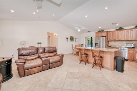 House in Punta Gorda, Florida 4 bedrooms, 167.78 sq.m. № 1722954 - photo 12