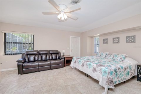 House in Punta Gorda, Florida 4 bedrooms, 167.78 sq.m. № 1722954 - photo 20