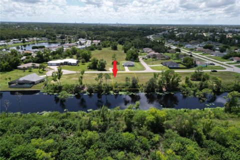 Terreno en venta en Cape Coral, Florida № 1341166 - foto 17