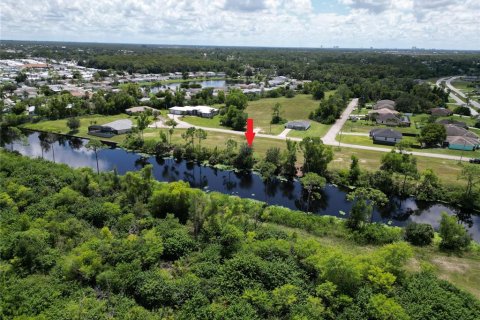 Terreno en venta en Cape Coral, Florida № 1341166 - foto 19