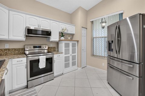 Touwnhouse à vendre à Delray Beach, Floride: 3 chambres, 137.87 m2 № 2439284 - photo 11
