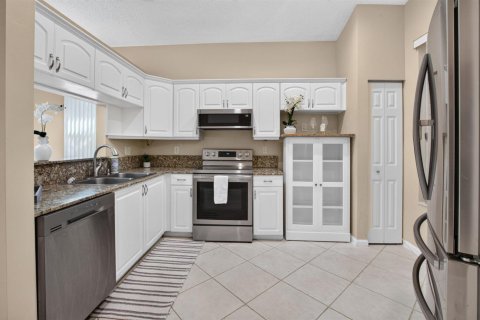 Touwnhouse à vendre à Delray Beach, Floride: 3 chambres, 137.87 m2 № 2439284 - photo 12